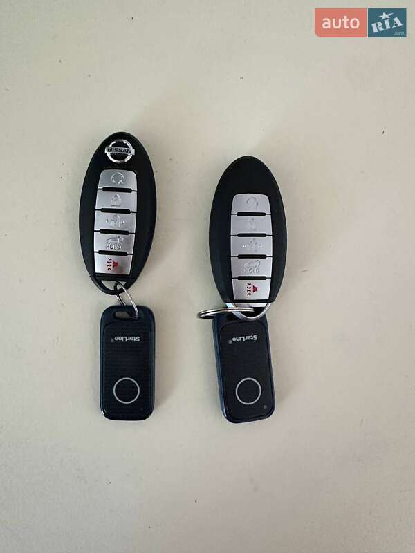 Позашляховик / Кросовер Nissan Rogue 2017 в Миколаєві