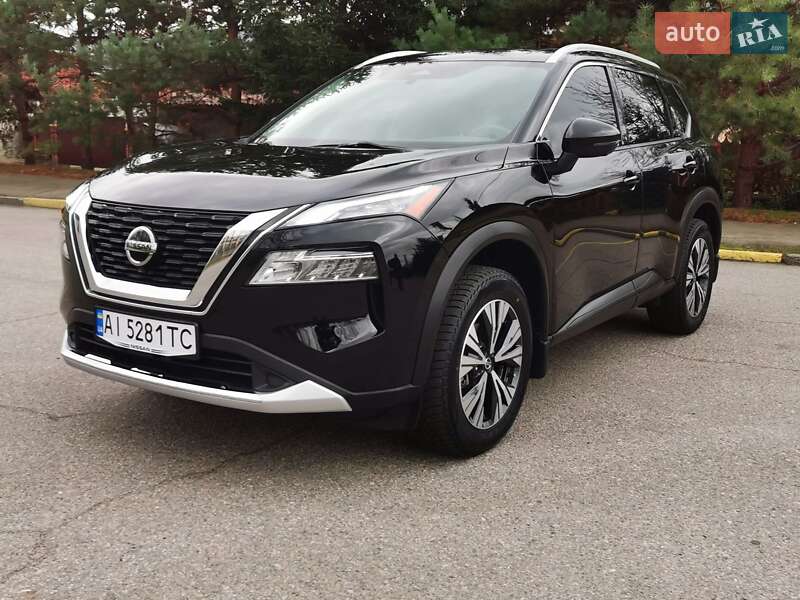 Внедорожник / Кроссовер Nissan Rogue 2021 в Киеве