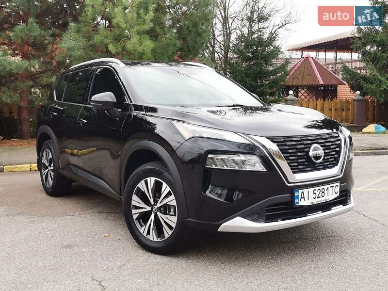 Внедорожник / Кроссовер Nissan Rogue 2021 в Киеве