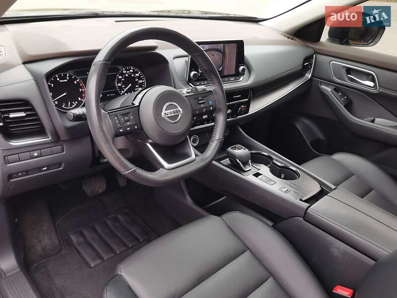 Внедорожник / Кроссовер Nissan Rogue 2021 в Киеве