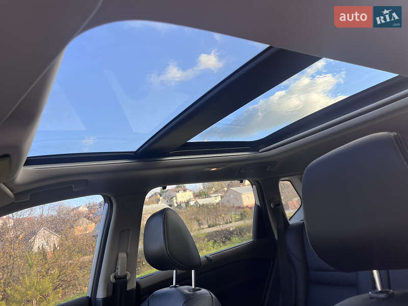 Позашляховик / Кросовер Nissan Rogue 2020 в Львові