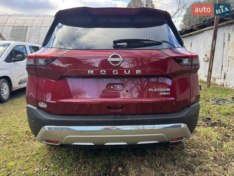 Внедорожник / Кроссовер Nissan Rogue 2023 в Львове