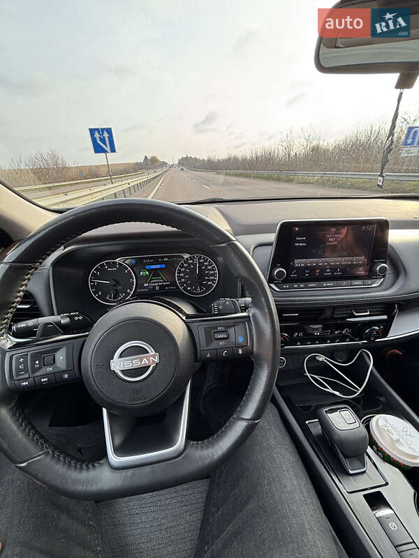 Внедорожник / Кроссовер Nissan Rogue 2022 в Ровно