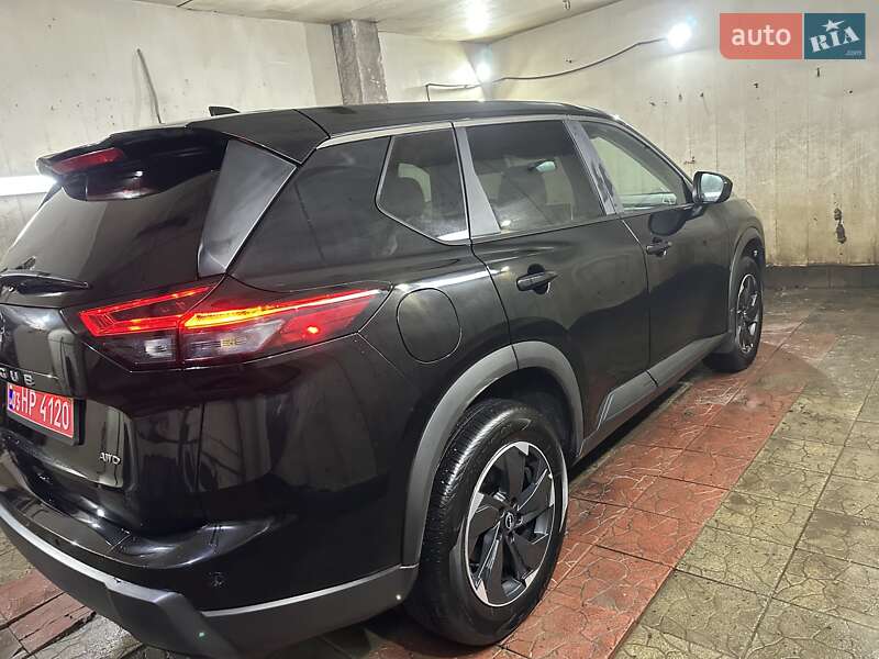 Позашляховик / Кросовер Nissan Rogue 2025 в Ізюмі