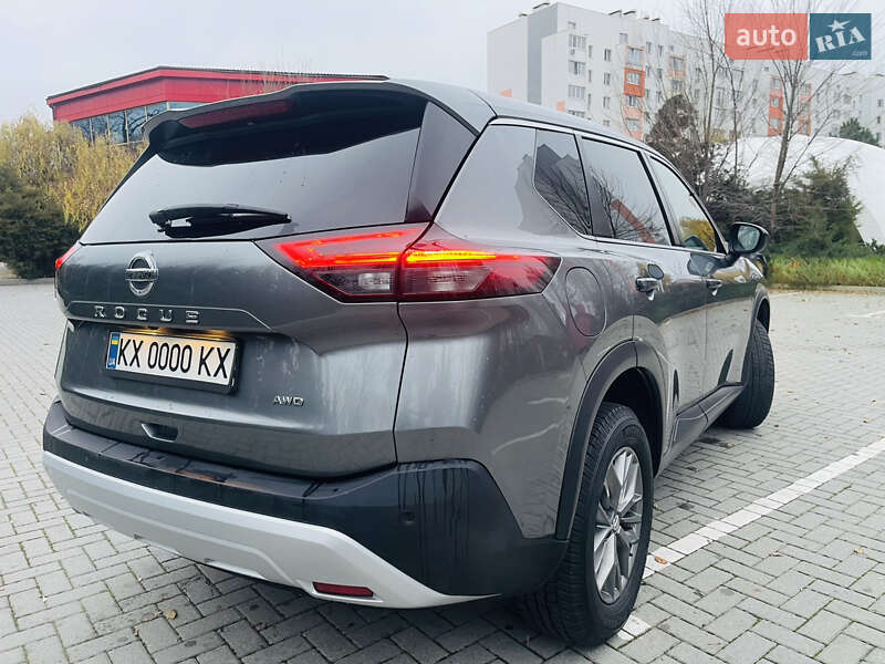 Позашляховик / Кросовер Nissan Rogue 2021 в Харкові