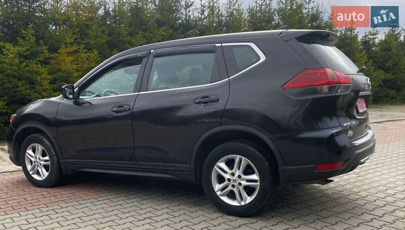 Внедорожник / Кроссовер Nissan Rogue 2018 в Шепетовке