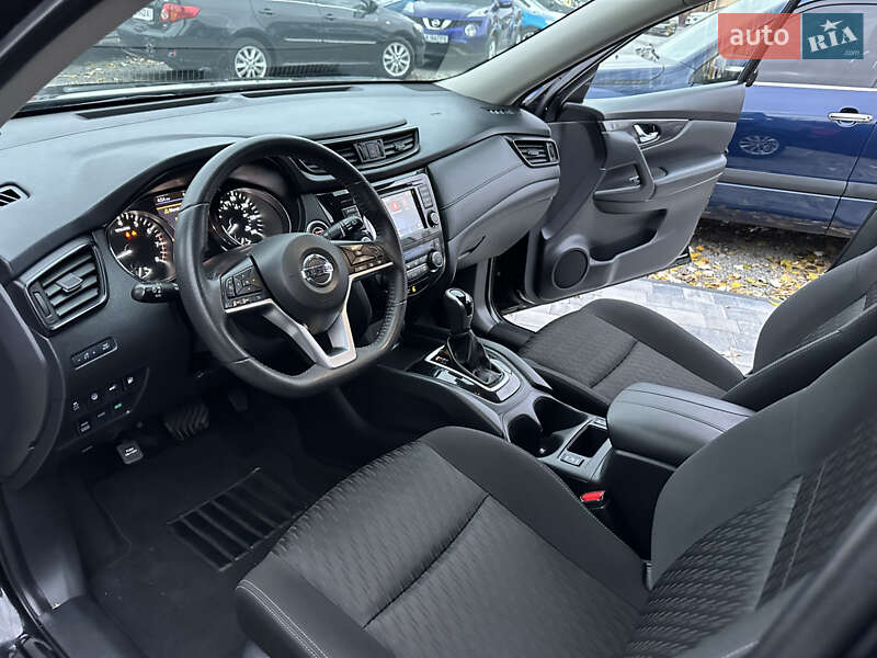 Внедорожник / Кроссовер Nissan Rogue 2020 в Днепре