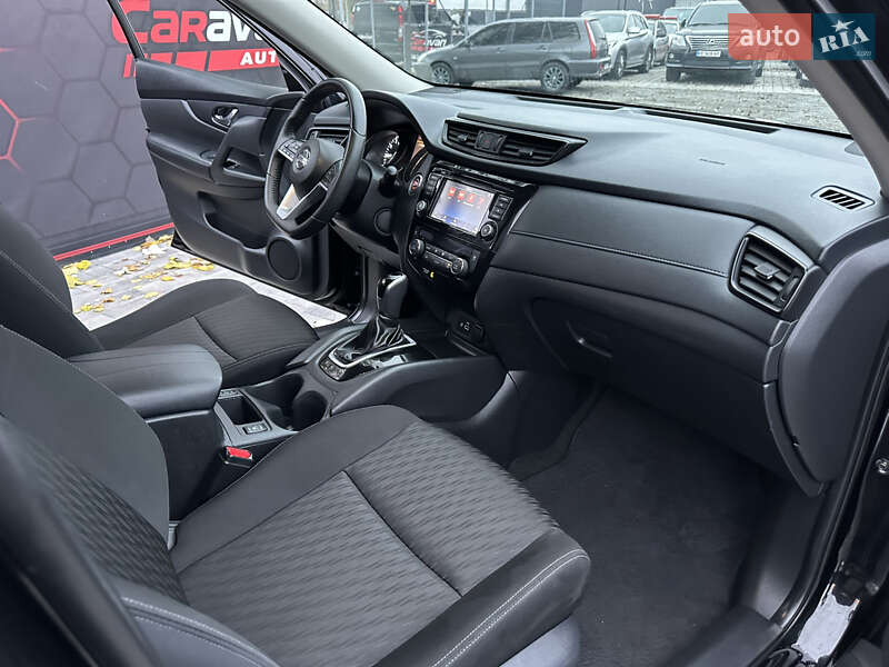 Внедорожник / Кроссовер Nissan Rogue 2020 в Днепре