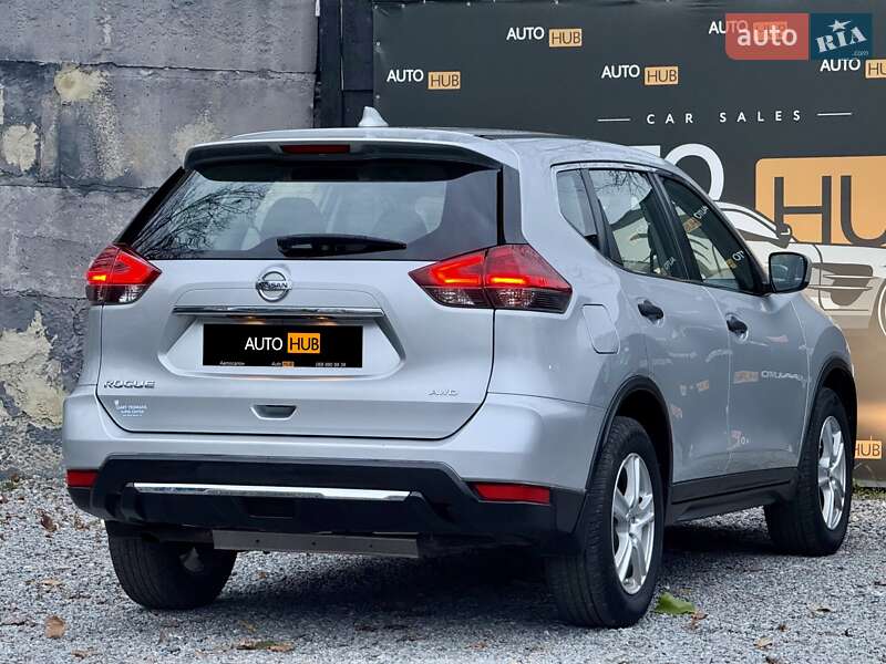 Внедорожник / Кроссовер Nissan Rogue 2016 в Харькове