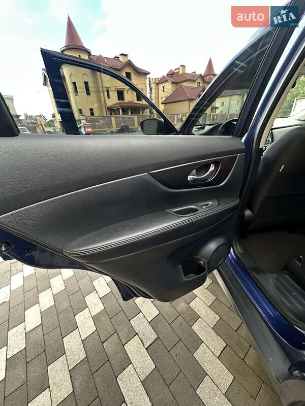 Внедорожник / Кроссовер Nissan Rogue 2019 в Киеве