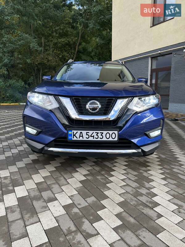 Внедорожник / Кроссовер Nissan Rogue 2019 в Киеве