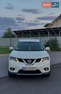 Внедорожник / Кроссовер Nissan Rogue 2015 в Львове