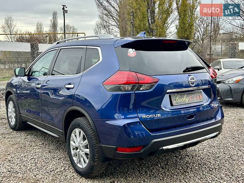 Внедорожник / Кроссовер Nissan Rogue 2017 в Одессе