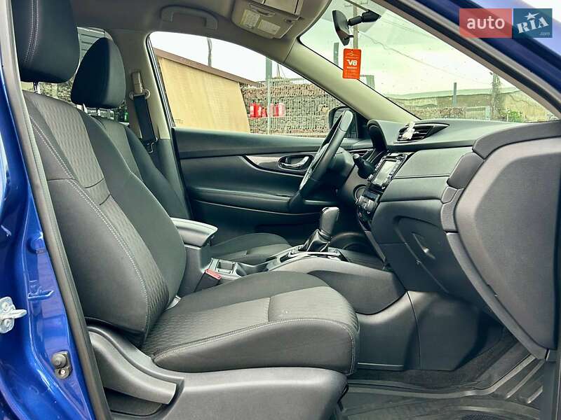 Внедорожник / Кроссовер Nissan Rogue 2017 в Одессе