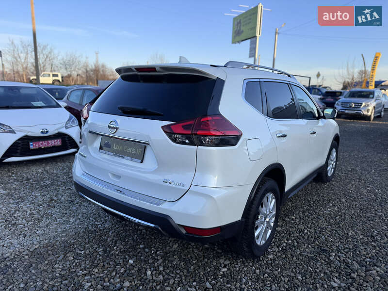 Внедорожник / Кроссовер Nissan Rogue 2017 в Ивано-Франковске