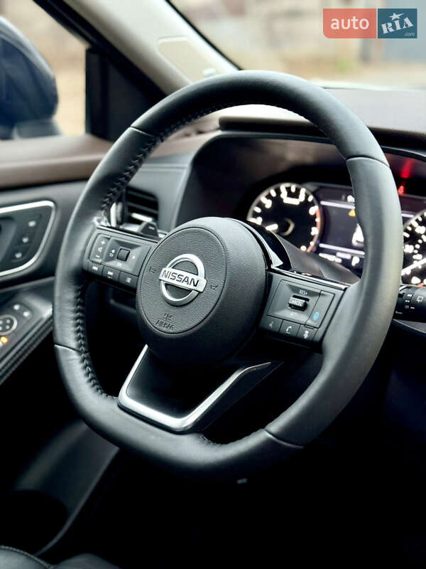 Внедорожник / Кроссовер Nissan Rogue 2021 в Киеве