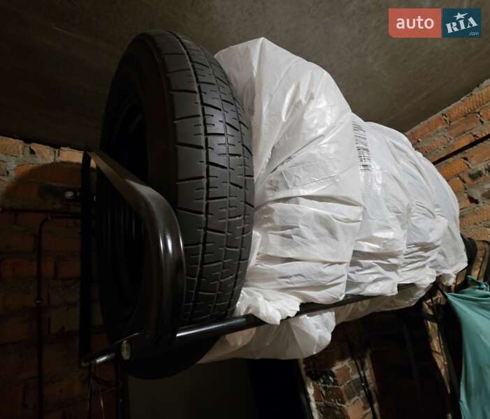 Внедорожник / Кроссовер Nissan Rogue 2015 в Житомире