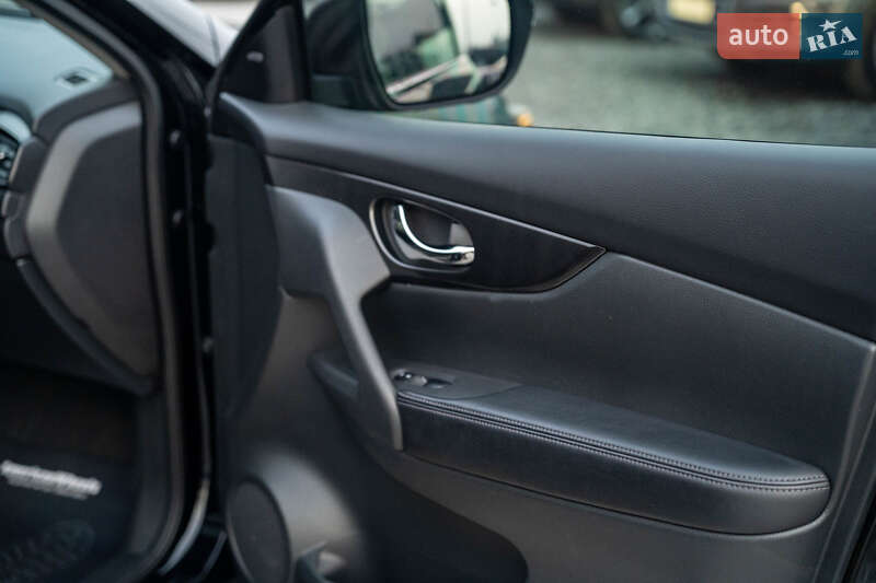 Внедорожник / Кроссовер Nissan Rogue 2017 в Черновцах фото 40 Внедорожник / Кроссовер Nissan Rogue 2017 в Черновцах