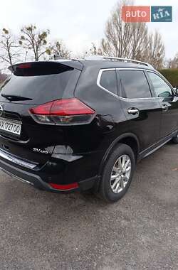 Внедорожник / Кроссовер Nissan Rogue 2019 в Змиеве