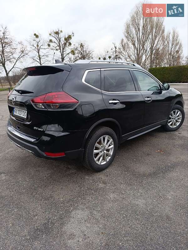 Внедорожник / Кроссовер Nissan Rogue 2019 в Змиеве