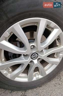 Внедорожник / Кроссовер Nissan Rogue 2019 в Змиеве