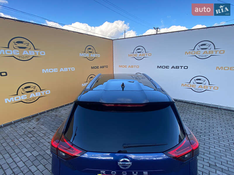 Внедорожник / Кроссовер Nissan Rogue 2021 в Ровно