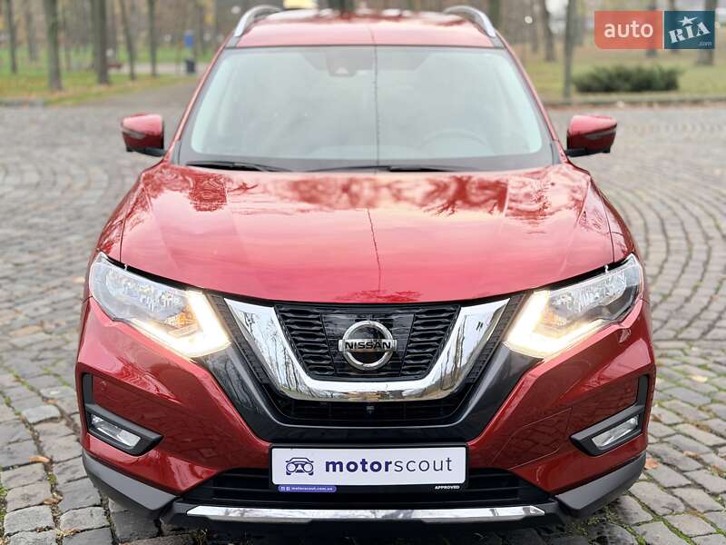 Внедорожник / Кроссовер Nissan Rogue 2018 в Киеве