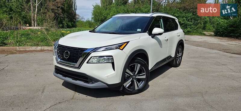 Nissan Rogue 2021