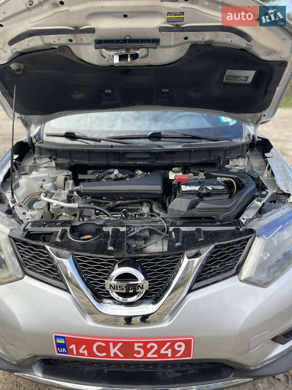 Внедорожник / Кроссовер Nissan Rogue 2015 в Киеве