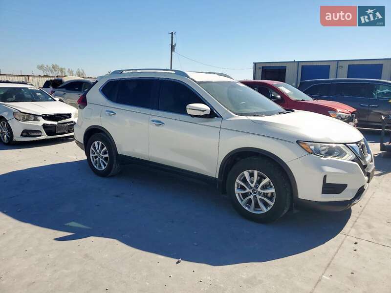 Внедорожник / Кроссовер Nissan Rogue 2018 в Киеве