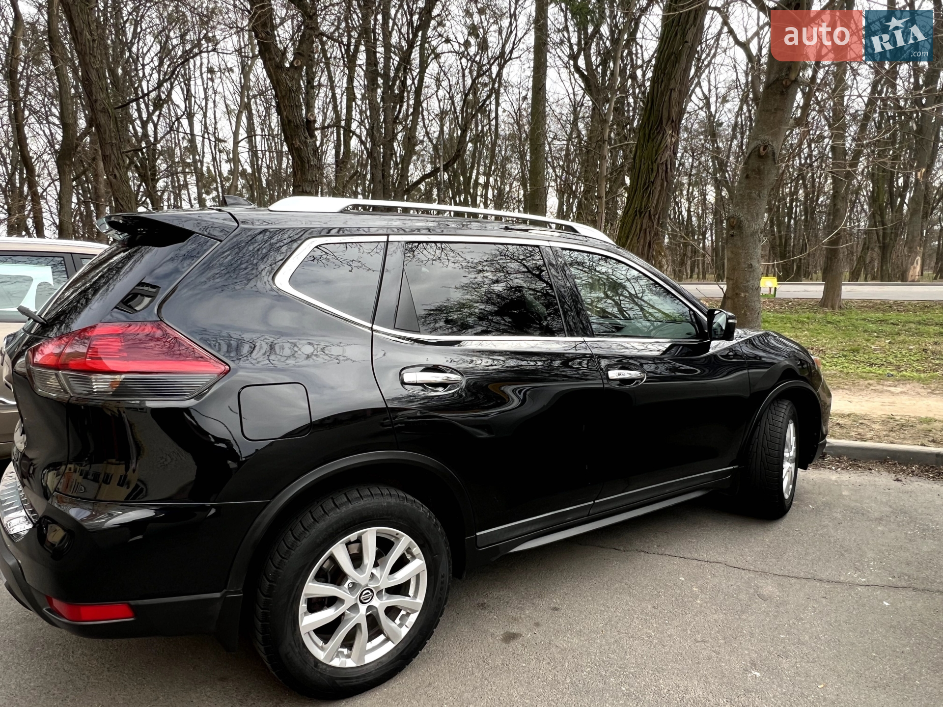 2018 Nissan Rogue - мініатюра 3