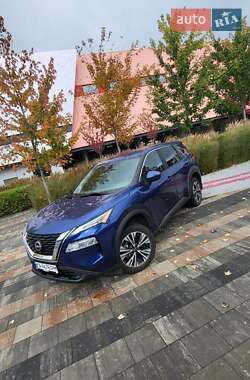 Позашляховик / Кросовер Nissan Rogue 2023 в Києві