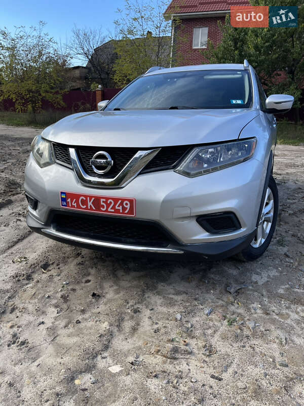 Внедорожник / Кроссовер Nissan Rogue 2015 в Киеве