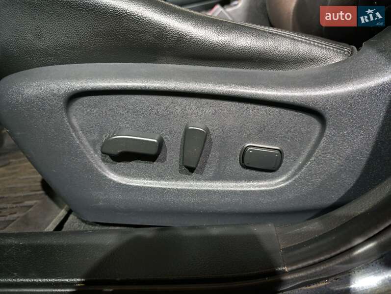 Внедорожник / Кроссовер Nissan Rogue 2019 в Харькове