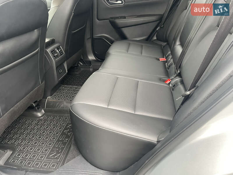 Позашляховик / Кросовер Nissan Rogue 2021 в Вінниці