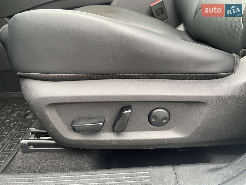 Позашляховик / Кросовер Nissan Rogue 2021 в Вінниці