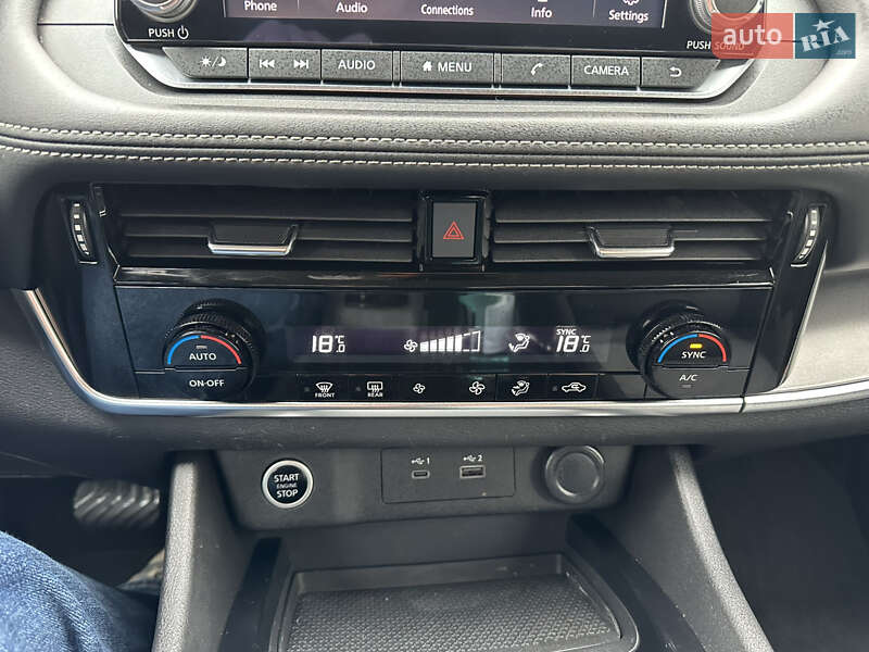 Внедорожник / Кроссовер Nissan Rogue 2021 в Ивано-Франковске