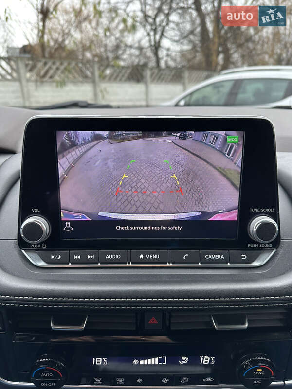 Внедорожник / Кроссовер Nissan Rogue 2021 в Ивано-Франковске