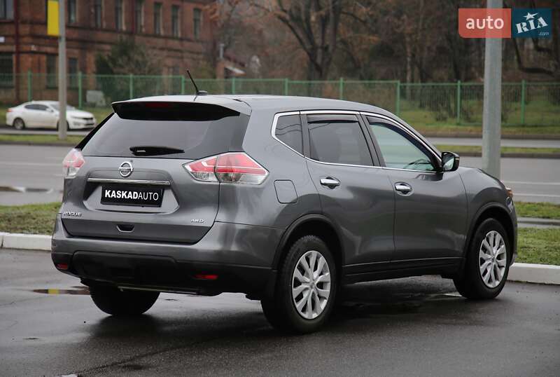 Внедорожник / Кроссовер Nissan Rogue 2015 в Харькове