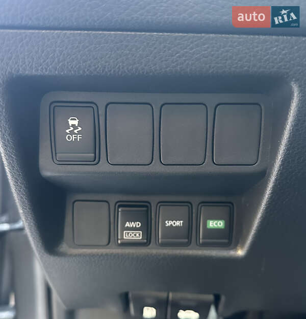 Внедорожник / Кроссовер Nissan Rogue 2016 в Днепре фото 37 Внедорожник / Кроссовер Nissan Rogue 2016 в Днепре