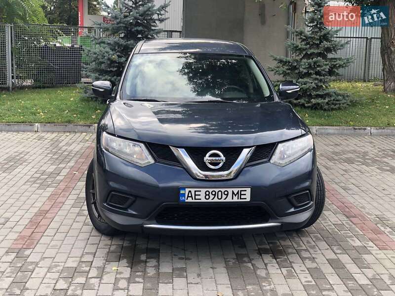 Внедорожник / Кроссовер Nissan Rogue 2016 в Днепре