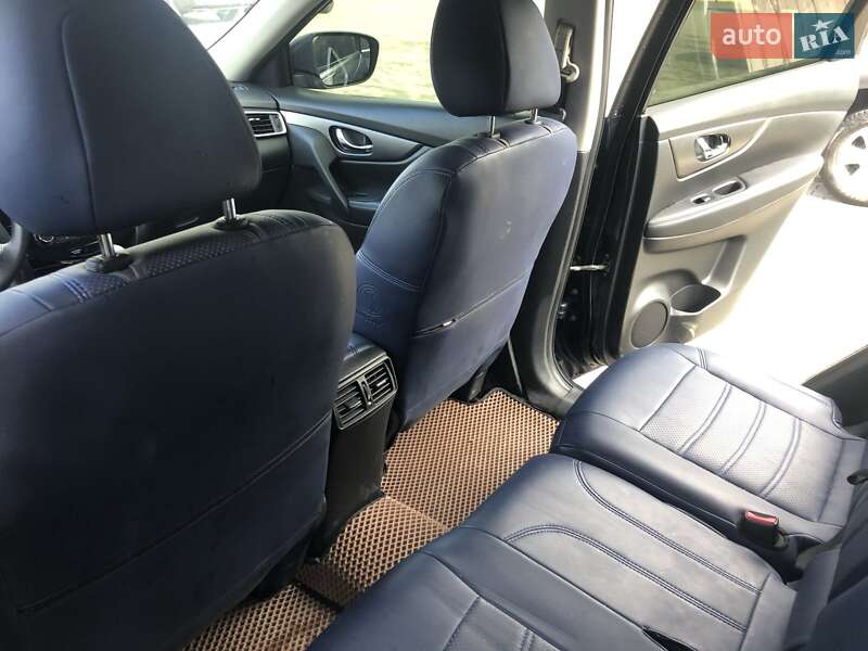 Внедорожник / Кроссовер Nissan Rogue 2016 в Днепре