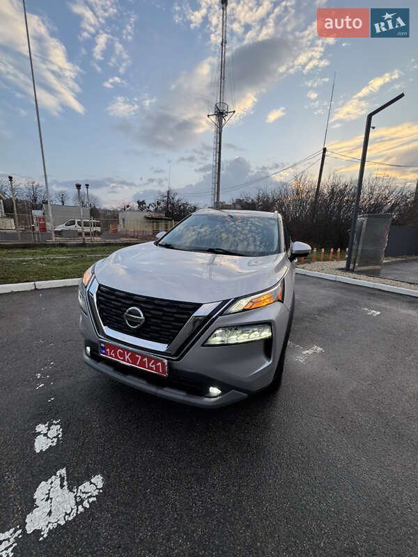 Внедорожник / Кроссовер Nissan Rogue 2021 в Харькове