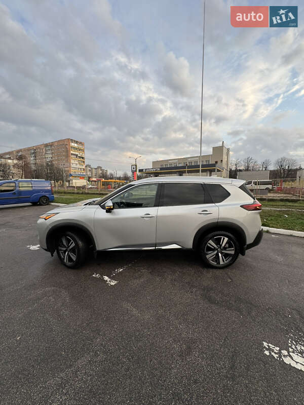 Внедорожник / Кроссовер Nissan Rogue 2021 в Харькове