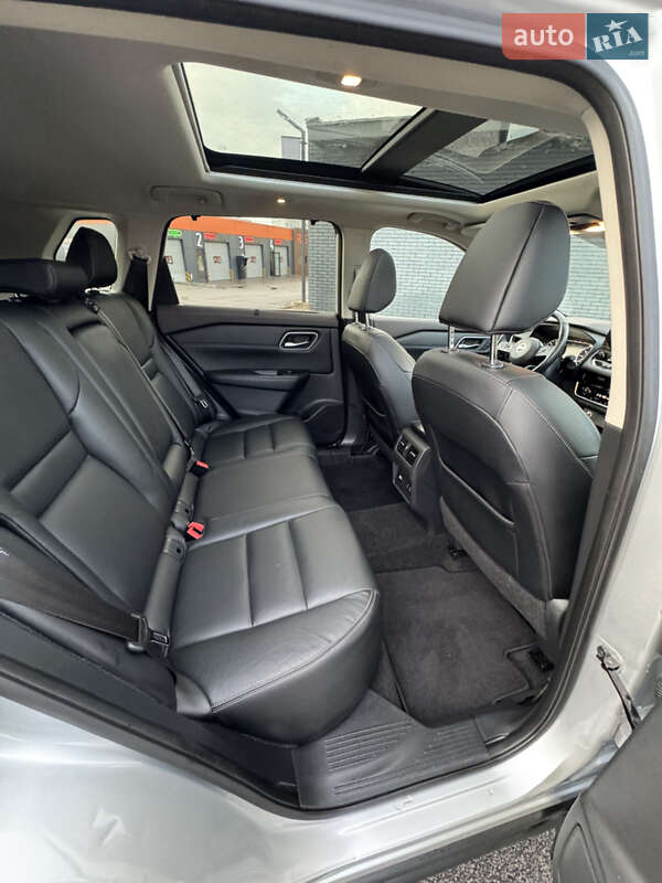 Внедорожник / Кроссовер Nissan Rogue 2021 в Харькове