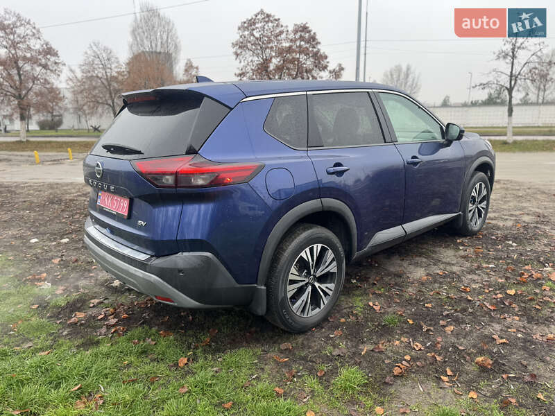 Внедорожник / Кроссовер Nissan Rogue 2021 в Киеве