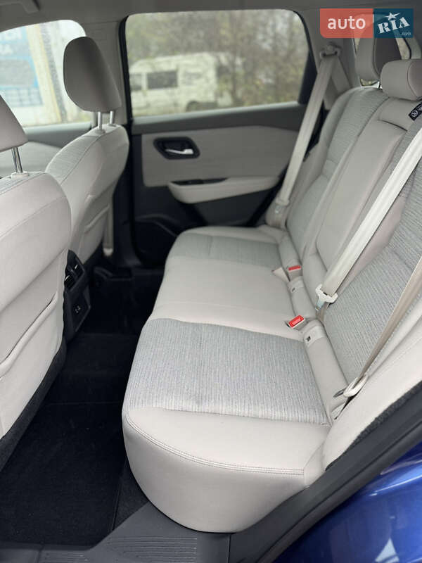 Внедорожник / Кроссовер Nissan Rogue 2021 в Киеве