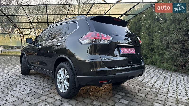 Позашляховик / Кросовер Nissan Rogue 2016 в Павлограді