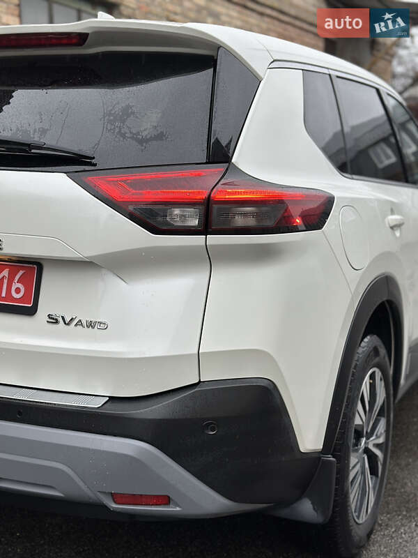 Внедорожник / Кроссовер Nissan Rogue 2021 в Киеве