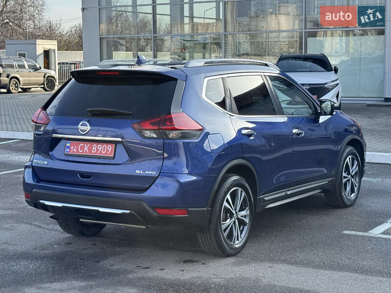Внедорожник / Кроссовер Nissan Rogue 2018 в Полтаве